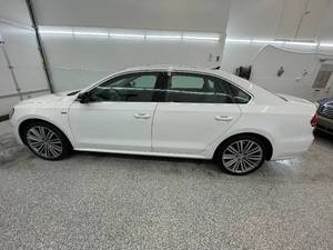 lot 3AB image: 2015 Volkswagen Passat 1.8T Sport