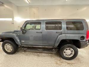 lot 15F image: 2007 Hummer H3 - 4X4