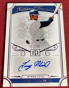 National Treasures Tony Oliva Autograph Card #d99