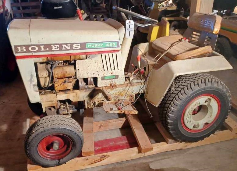 Old bolens lawn discount tractor