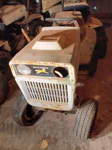 lot 23 image: Bolens G14 Lawn Tractor, No Mower Deck, Model No. 1453, Serial No. 10088