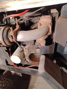 lot 31 image: Bolens HT20 Lawn Tractor with Hydraulic Steering and Rear Wheel Weights, No Mower Deck
