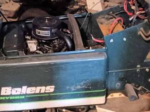 lot 38 image: Bolens GT2000 Lawn Tractor with 42-inch Mower Deck, Model No. M20QS, Serial No. 1813309736