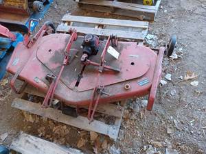 lot 67 image: Bolens 48-inch Red Mower Deck