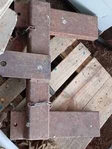 lot 74 image: Home-Made HitchDrawbar 25-inches Wide Channel to Channel for Tractor or Pickup