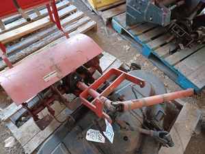lot 103 image: Bolens 22-inch Red Garden Tiller