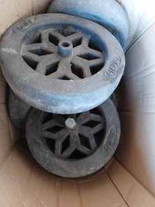 lot 109 image: Box of 9 Shelby Plastic Wheels Measuring 7.75 - inches