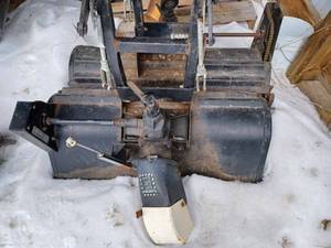 lot 138 image: Bolens Snow Blower on Full Length Lift Frame