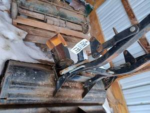 lot 139 image: Bolens Snow Blower on Full Length Lift Frame