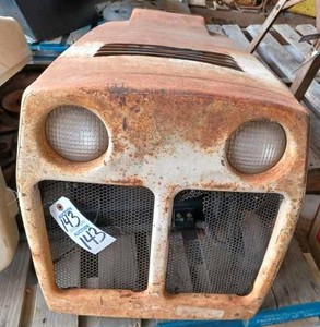 lot 143 image: Hood for a Bolens QT16 with 2-Headlights