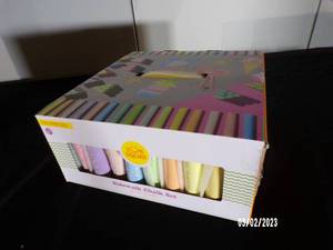 lot 100 image: Sun Squad Sidewalk Chalk Set - 120 Pieces