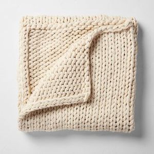 lot 40 image: 50x70 Oversized Solid Bed Throw - Casaluna (Color Natural)