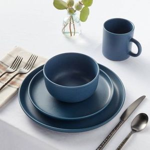 lot 137 image: 16pc Stoneware Tilley Dinnerware Set - Threshold (NAVY)