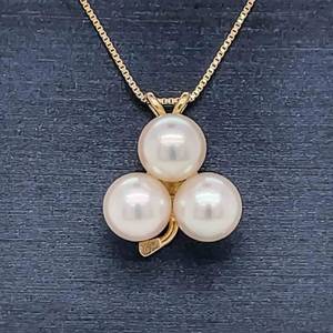 High Luster White Pearl Cluster Drop Estate Pendant, 6.8mm in 14k Yellow Gold