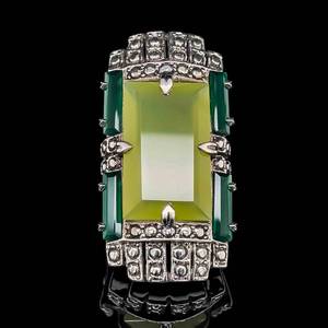 Large Simulated Emerald & Citrine Emerald Beaded Medieval Style Estate Ring