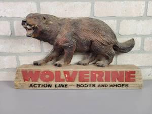 lot 21 image: WOLVERINE Boots and Shoes 3-D Store Display