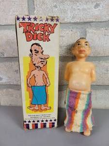 lot 29 image: Vintage Tricky Dick Adult Novelty Toy w Original Box - WORKS