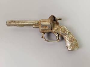 lot 34 image: Antique KENTON Cast Iron Cap Gun - OHIO