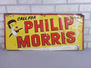 lot 73 image: Vintage PHILLIP MORRIS Embossed Tin Sign