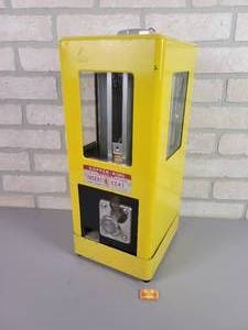 lot 10 image: 1950s Kopper-King Selective Coin-Op Gum Vending Machine w Key - WORKS