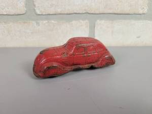 lot 76 image: 1934 Sun Rubber Co. Toy Car - Sunruco