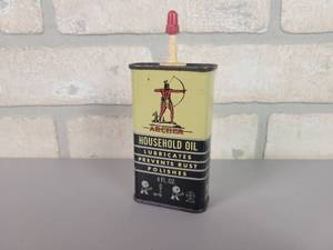 lot 104 image: Vintage ARCHER Household Oil Can