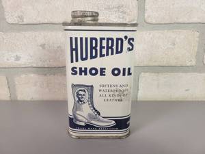 lot 101 image: Vintage HUBERDS SHOE OIL Oil Can