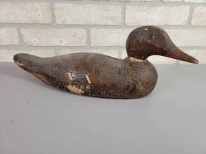 lot 128 image: Antique Wood Duck Decoy