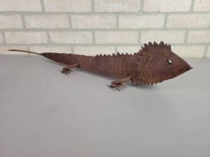 lot 133 image: Metal IGUANA Sculpture