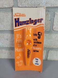 lot 146 image: Vintage NOS Nesbitts Humzinger Kazoo