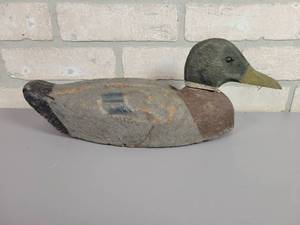 lot 149 image: Antique Wood Duck Decoy
