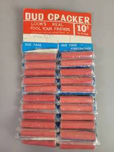 lot 183 image: Vintage Dud Firecracker Full Store Display - 10 Cents Each