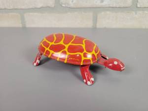 lot 221 image: Vintage Tin Litho Wind-Up Turtle Toy - Made in the USA