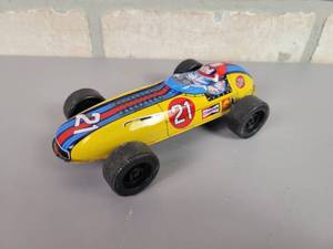 lot 232 image: Vintage Tin Litho #21 Friction Open Wheel Race Car - Made in Japan - WORKS