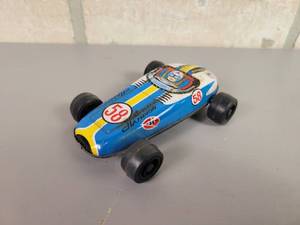 lot 231 image: Vintage Tin Litho Champion Friction Open Wheel Race Car - Made in Japan - WORKS