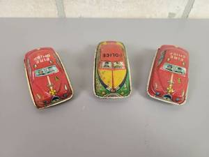 lot 233 image: (3) Vintage Tin Litho Toy Cars - Fire Chief and Police