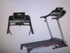 ProForm 305 CST Treadmill open box ...