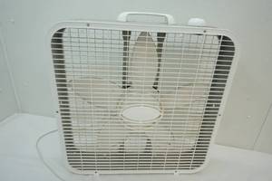 lot 6 image: Lasco fan