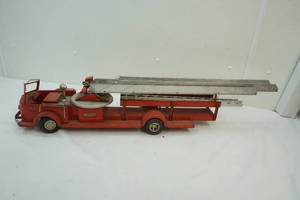 lot 11 image: Model toys Fire Truck