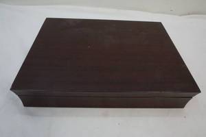 lot 36 image: silverware tarnish proof case
