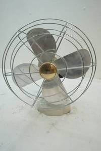 lot 43 image: Coronado fan