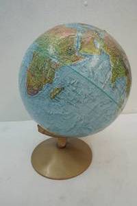 lot 44 image: Globe