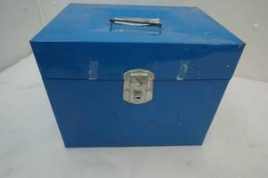 lot 46 image: File box