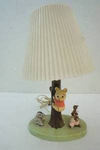 lot 67 image: lamp