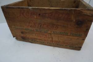 lot 148 image: Remington crate