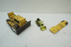 lot 179 image: toys