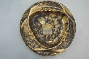 lot 202 image: ashtray