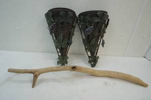 lot 205 image: wall decor