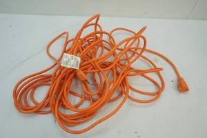 lot 209 image: extension cord