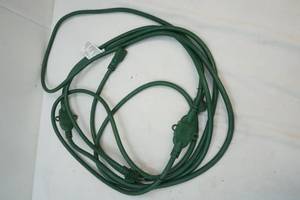 lot 212 image: extension cord